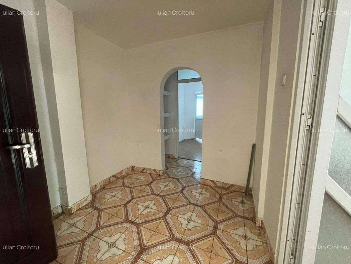 Apartament 2 camere decomandat, etaj 1/4, Clopotari - 3