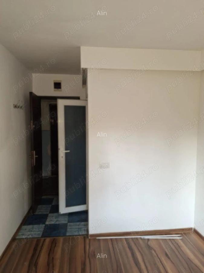 Proprietar, vand garsoniera in Complexul Studentesc - 3