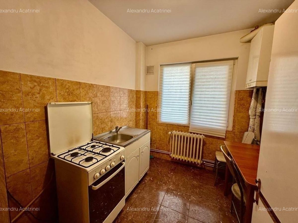 Apartament cu 2 camere semidecomandat în Podu Roș - 8
