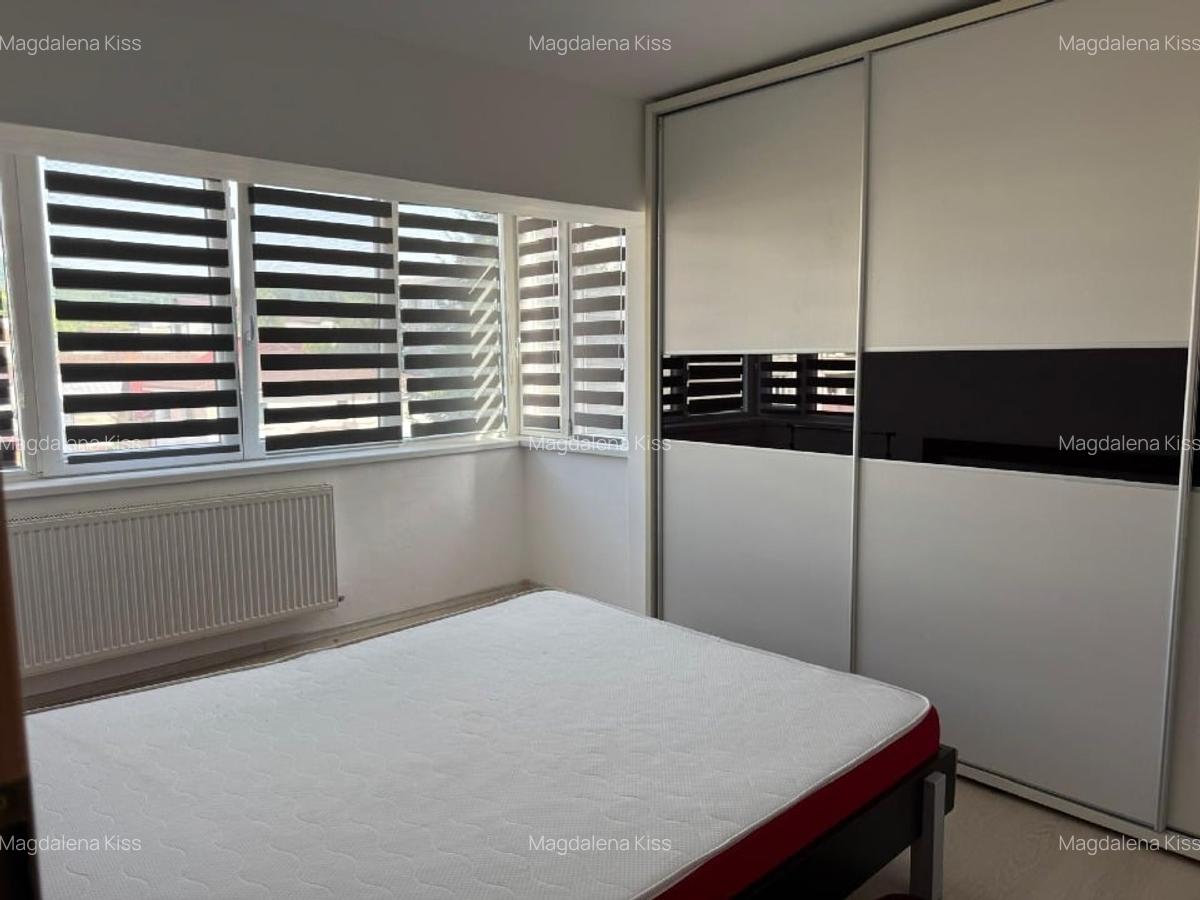 Ofer spre inchiriere ap. 4 camere decomandate - 3