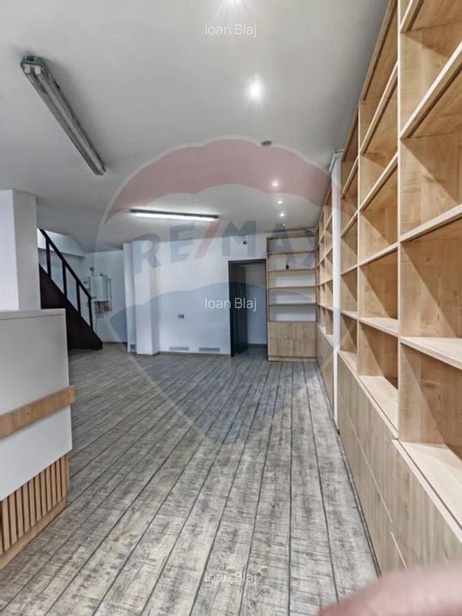 Apartament cu 4 camere de vanzare in zona Bartolomeu - 2