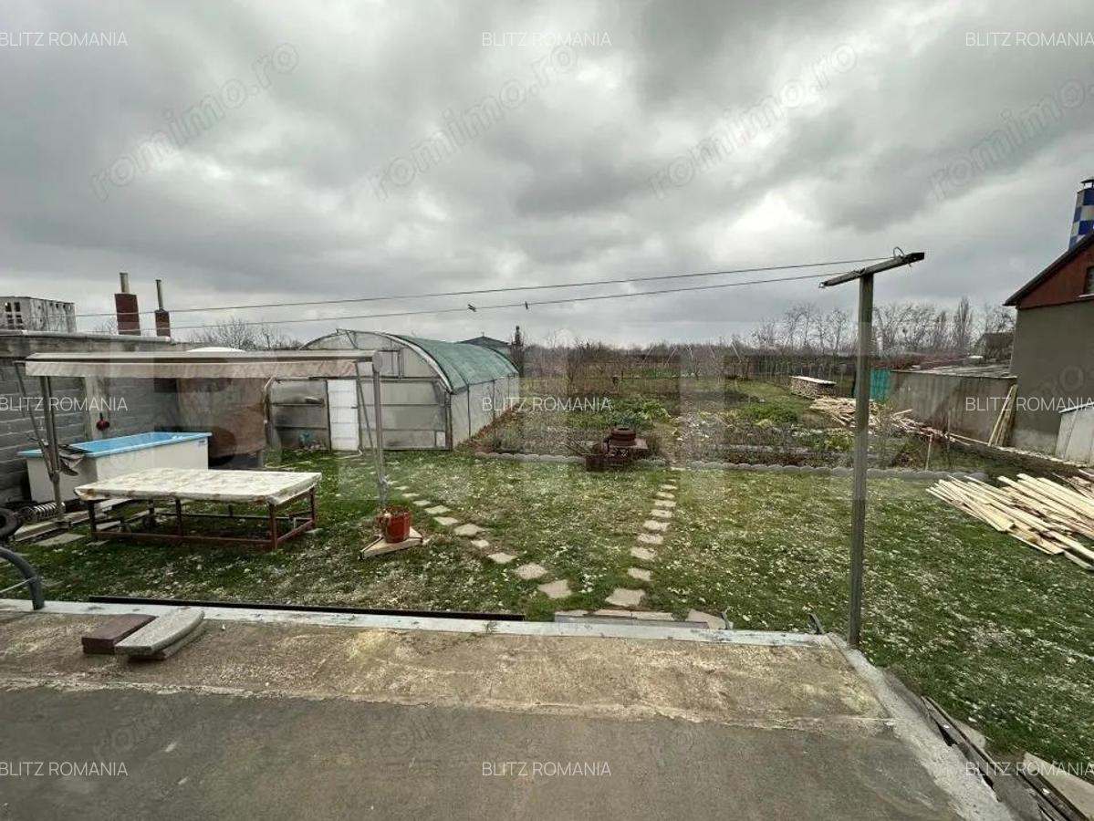 Casa individuala Codlea, utila 240 m2, 2 bai & garaj - 1