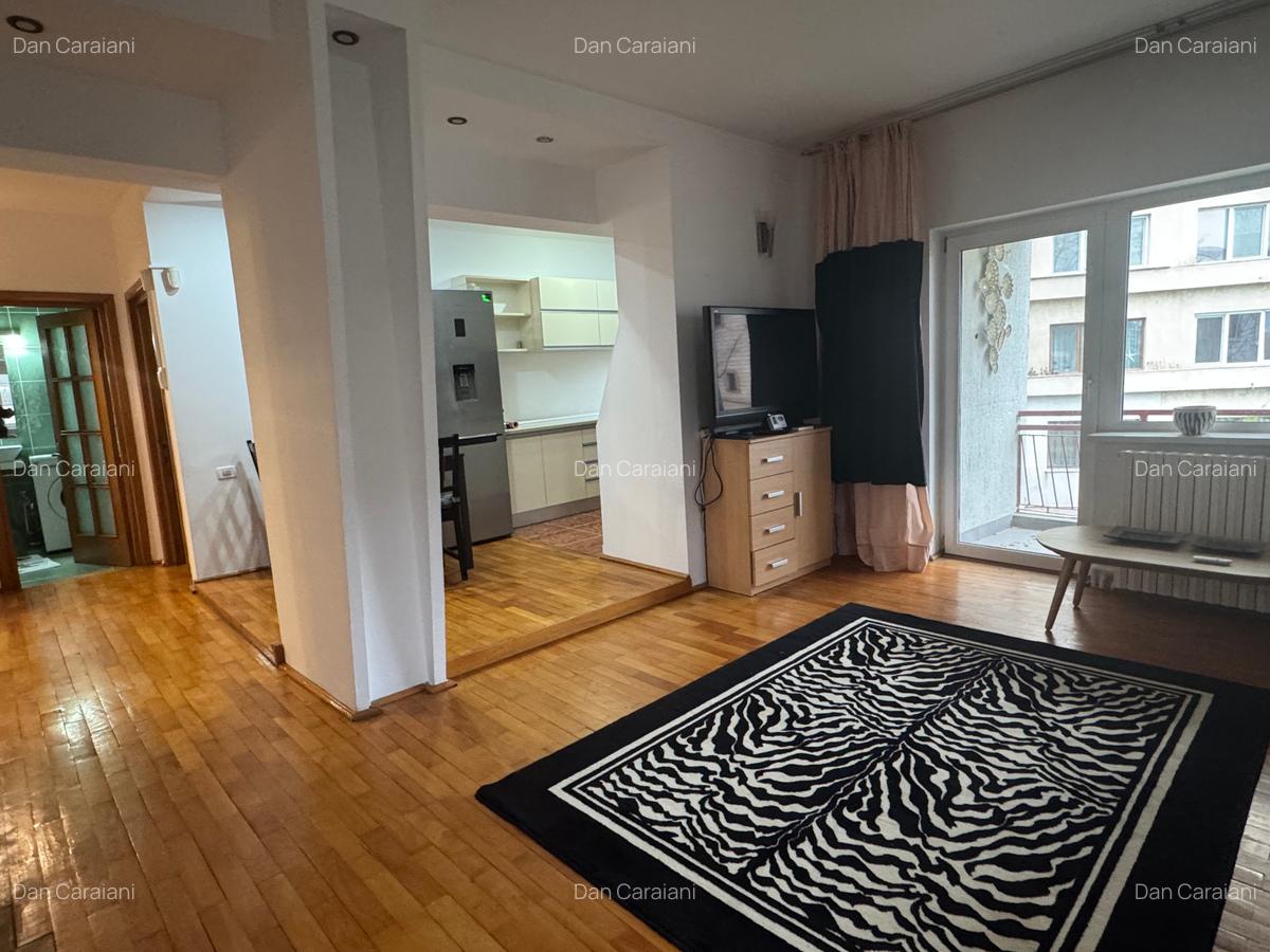 Oferim spre chirie apartament cu 3 camere zona Spital - 8