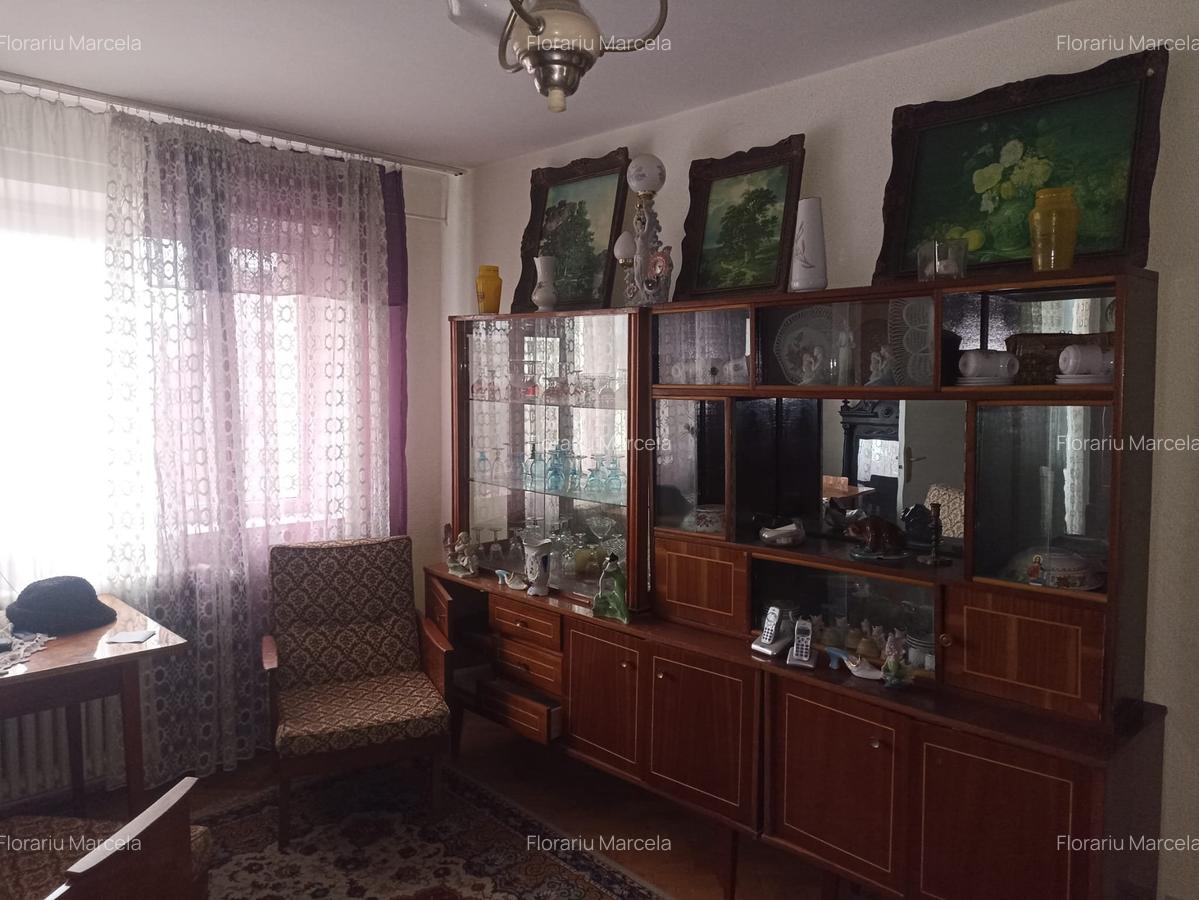 Apartament 3 camere zona Est Clinic - 1