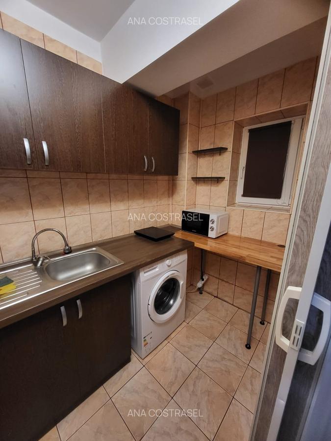 Garsonieră decomandată, mobilată în Podu Roș - 3
