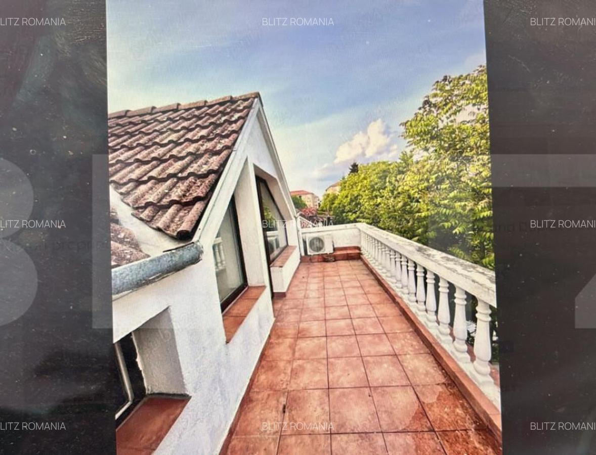 ???? Jumatate de duplex, de vanzare P+E+M in zona Lipovei, - 1