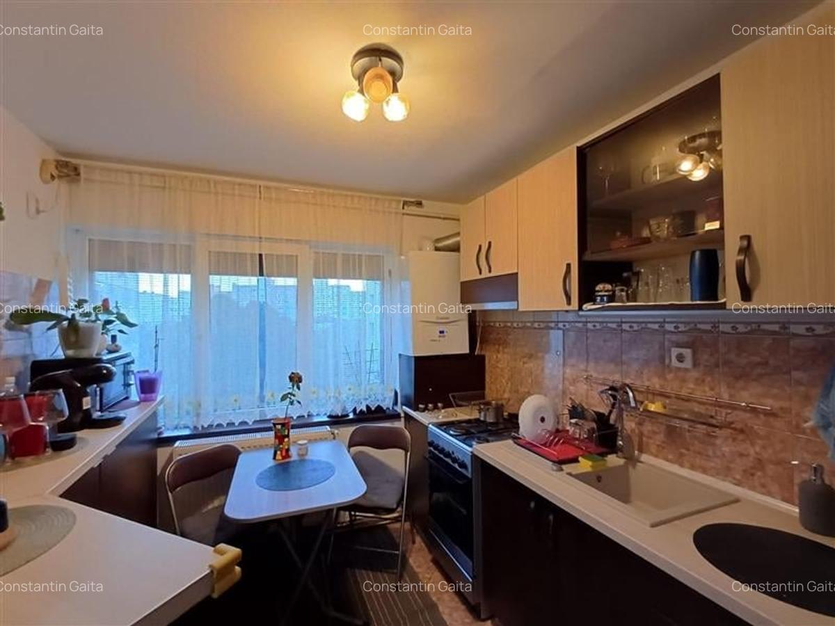 2 camere la mansarda - Str. Frumusani - Oltenitei - 4