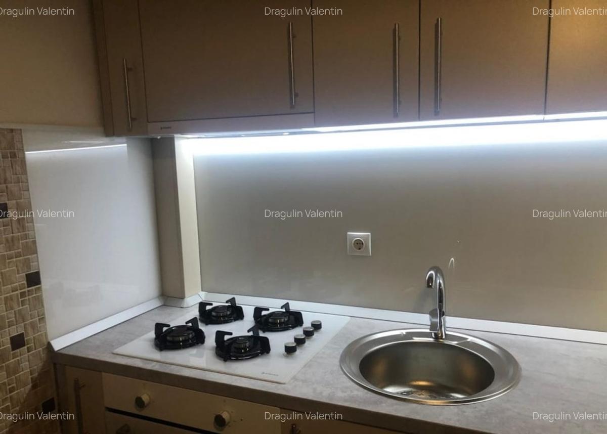 Garsoniera 1 MAI/ Metrou - 8