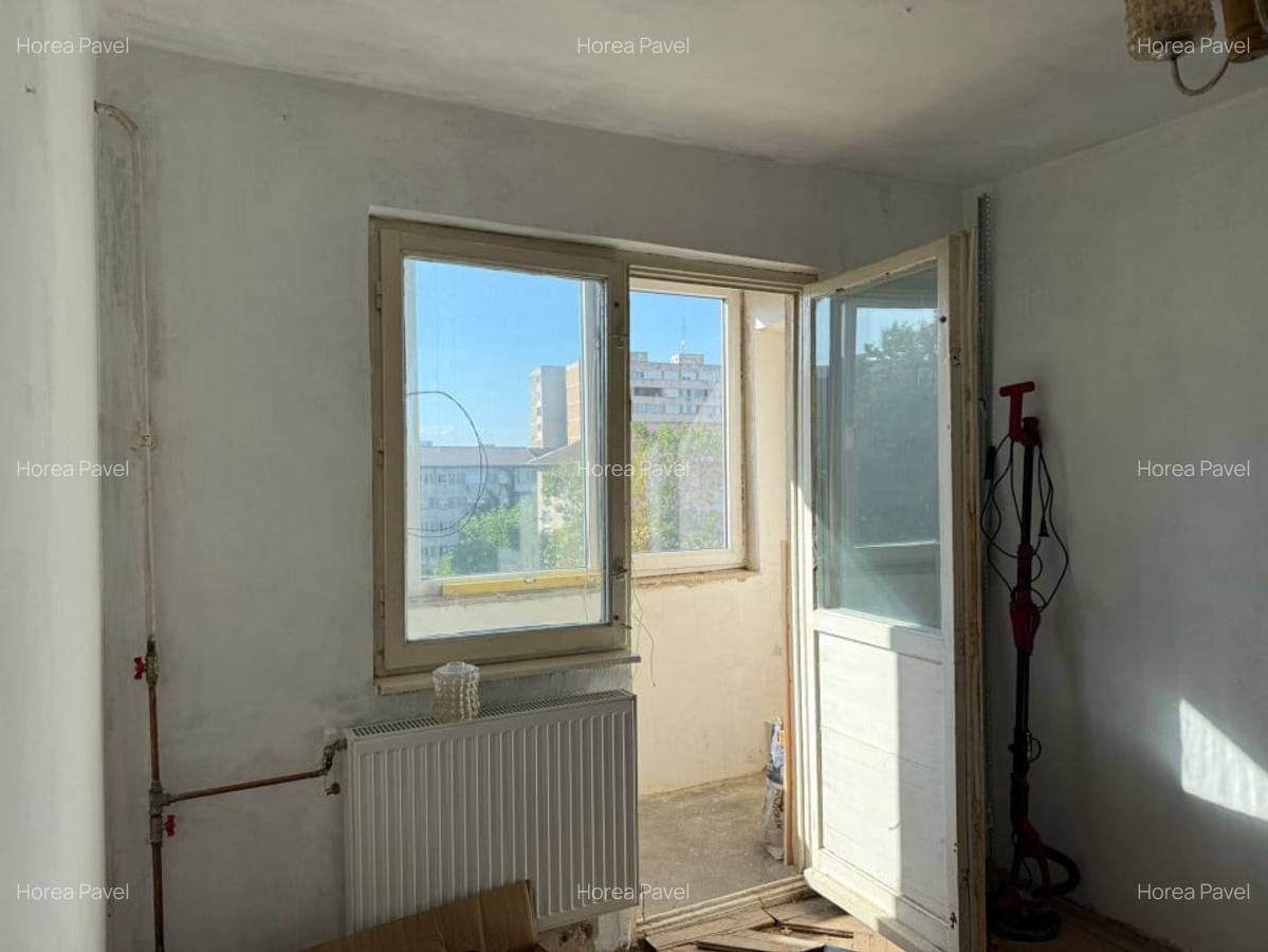 Apartament cu 3 camere semidecomandat în Dacia - 5