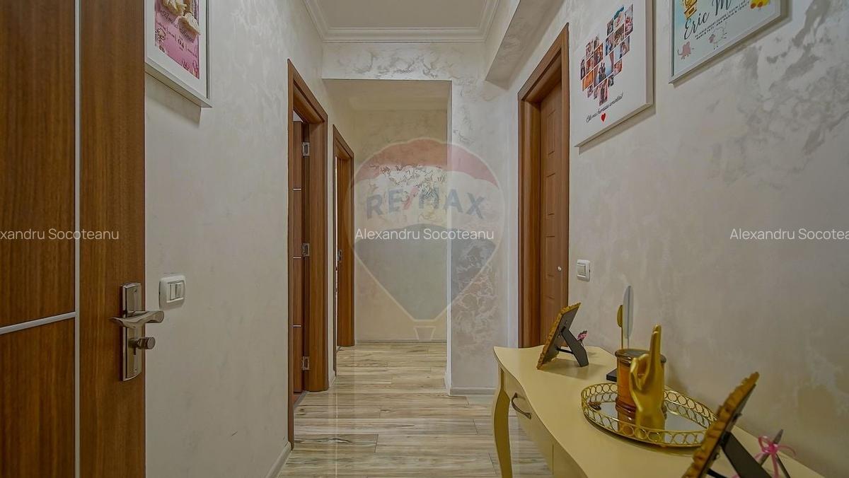 Apartament cu 4 camere decomandat, mobilat în Tractorul - 8