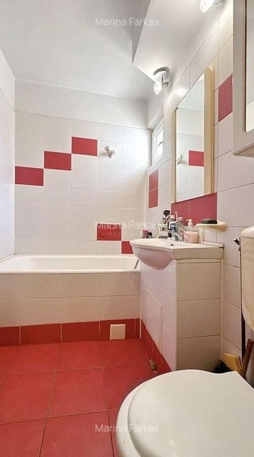 Apartament cu 3 camere decomandat, mobilat în Calea București - 9