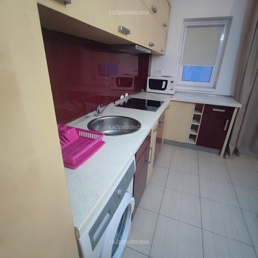 Inchiriere Apartament 2 camere spatios pe malul marii - 16