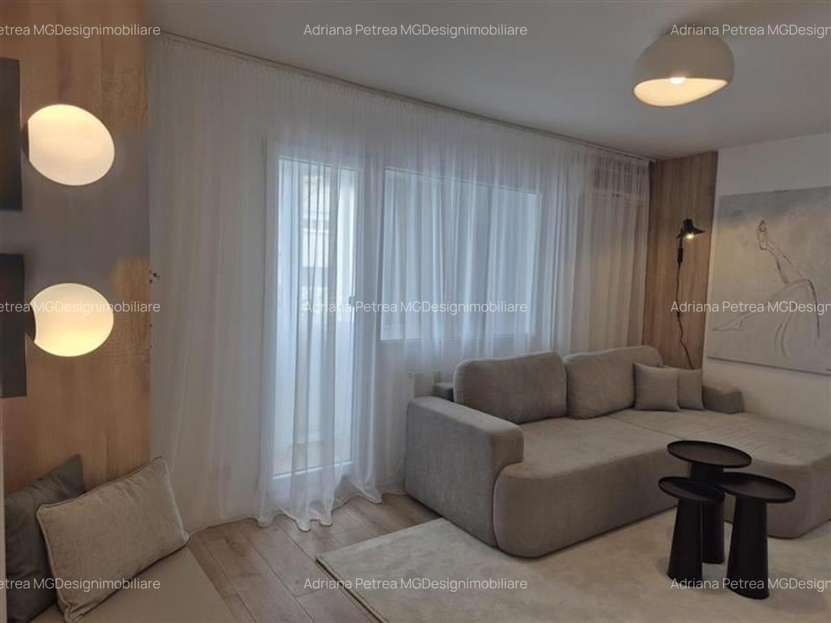 Apartament cu 3 camere semidecomandat, mobilat în Circumvalațiunii - 9
