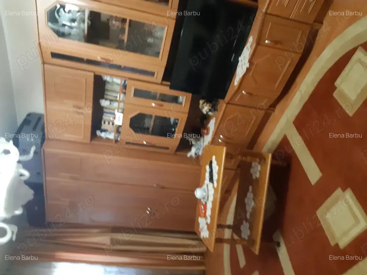 Inchiriez o camera de apartament pentru o eleva zona Gavana Pite?ti in apropiere de capatul lui19. - 4