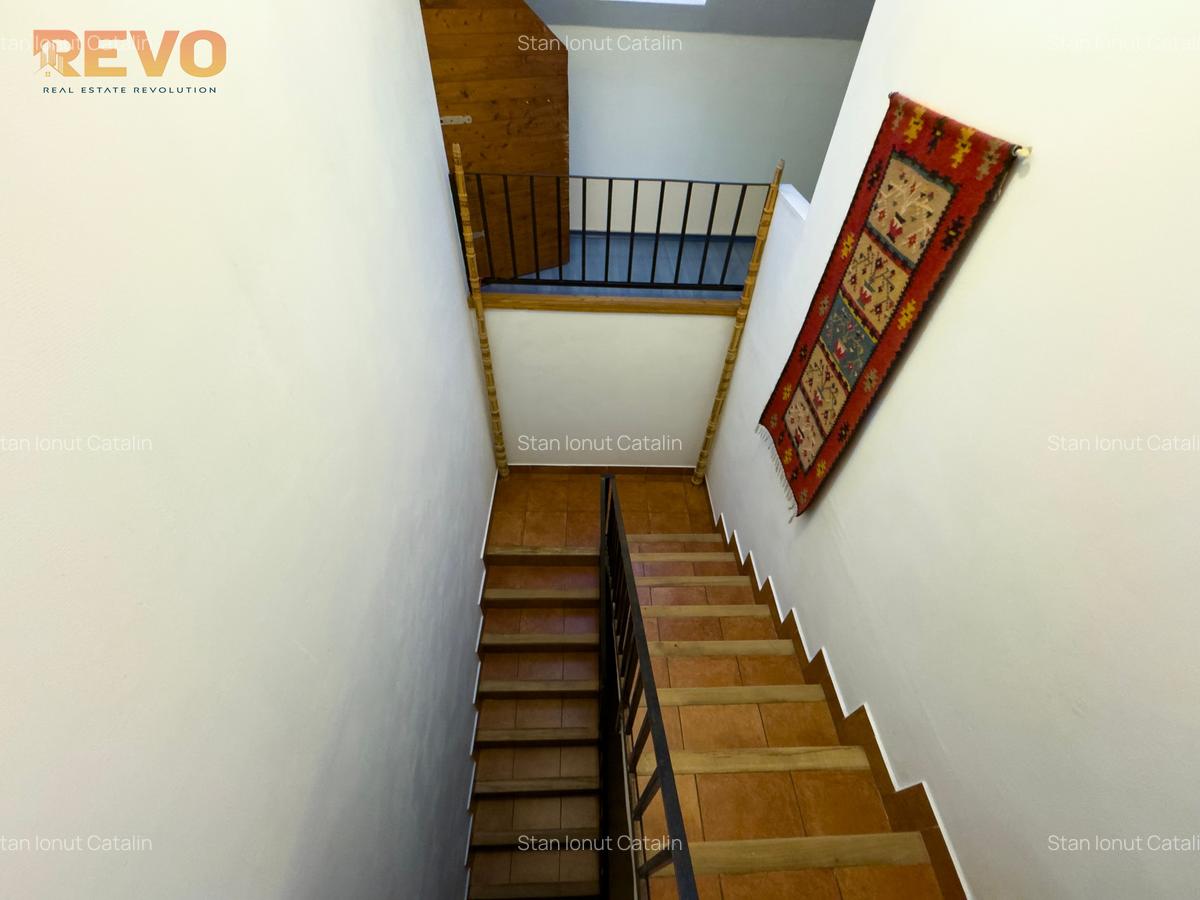 Popa Nan – Pache Protopopescu • Vilă P+1+M, curte proprie, 180mp - 26