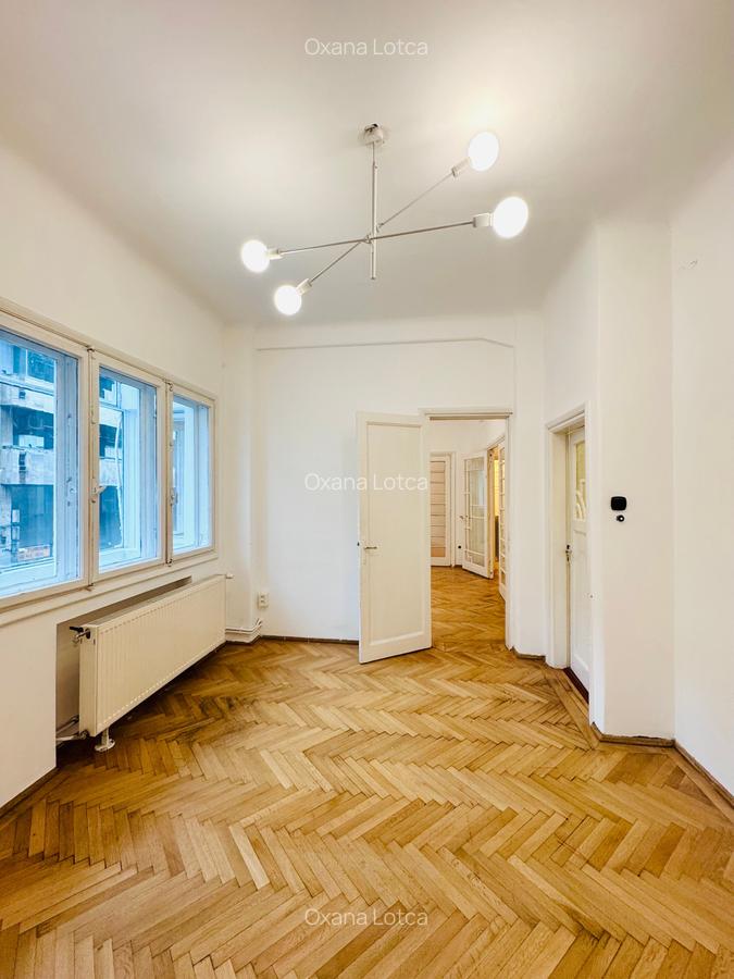 Universitate / Reg. Elisabeta/ Spațiu de birou boem/ 3  birouri+Recepție - 12