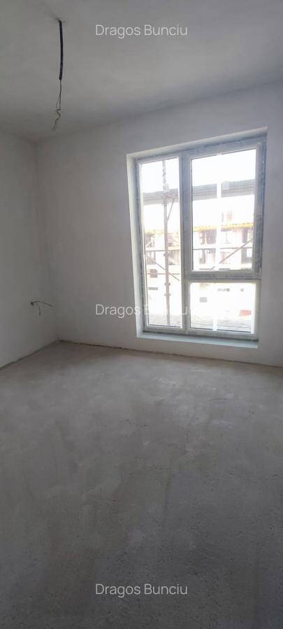 Apartament cu 2 camere decomandat în Apărătorii Patriei - 2