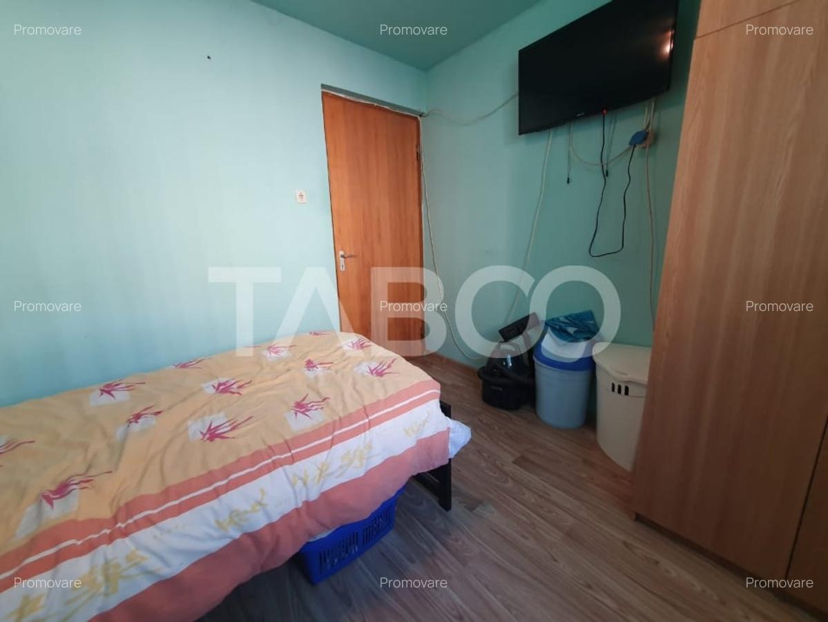 Apartament de vanzare 2 camere semidecomandat zona 13 Decembrie - 4