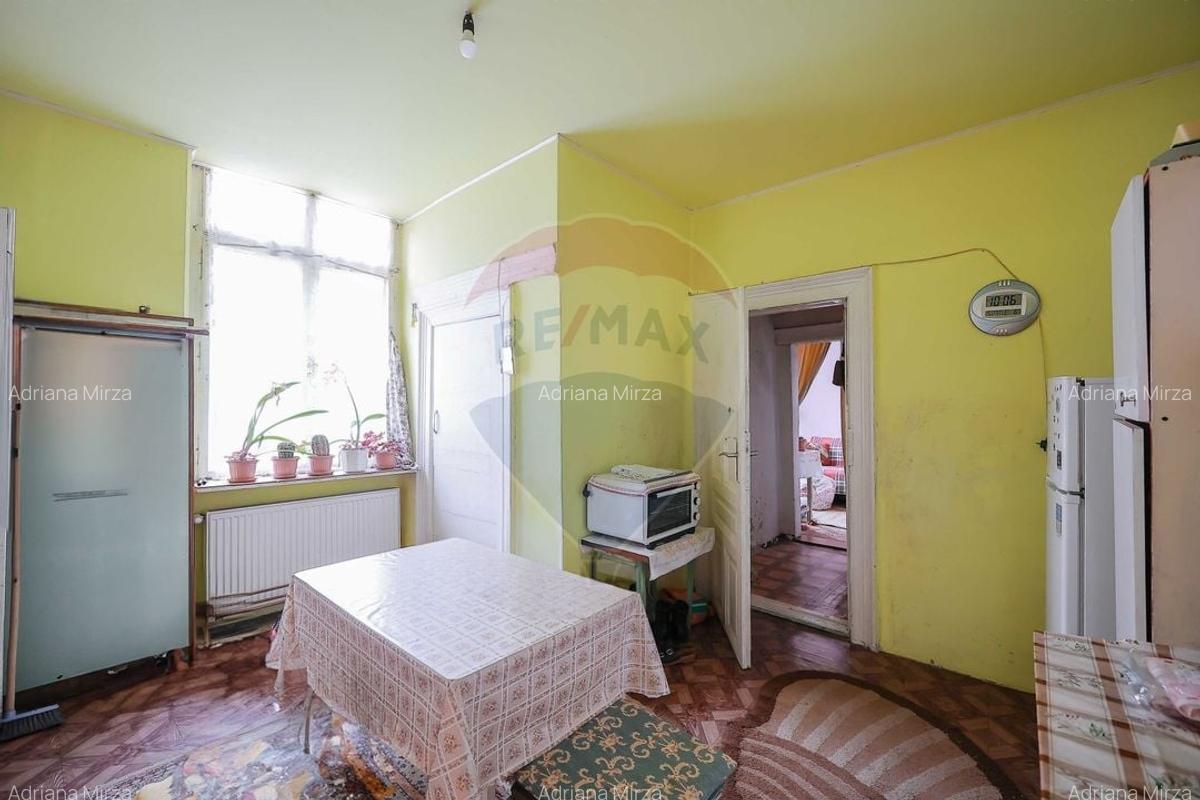 Apartament Ultracentral cu 3 camere ideal pentru investitie - 9