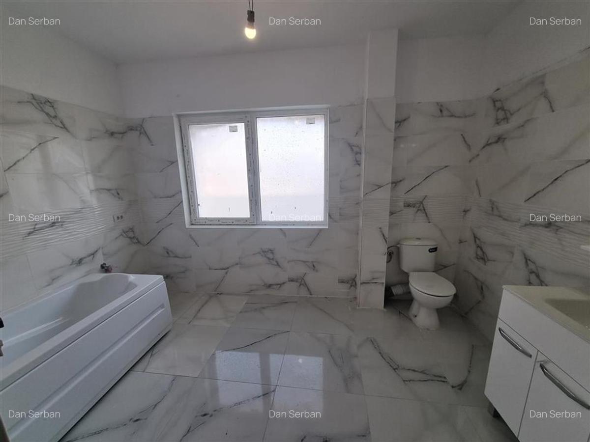 Apartament de doua camere cu teren de 300 mp pe CF  zona Sanpetru - 3