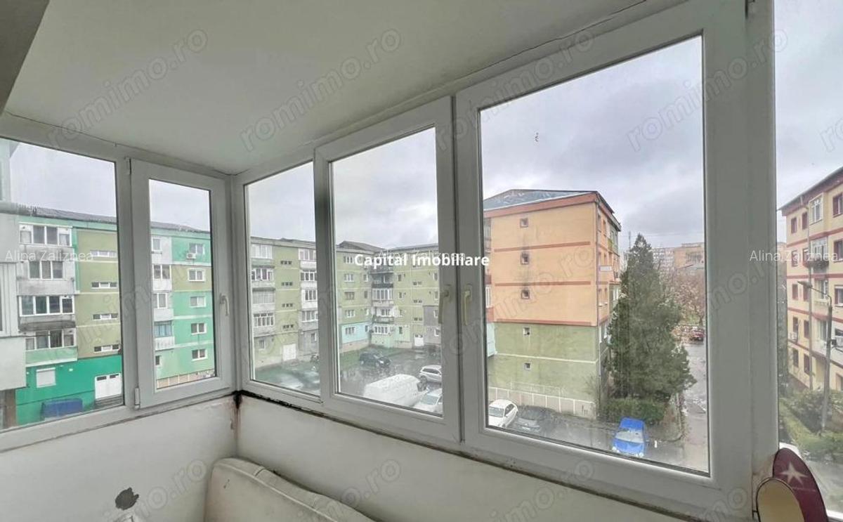 Apartament spatios ,decomandat 4 camere, etaj 2, Re?i?a. - 6