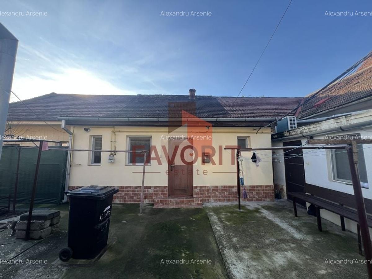 Apartament 2 camere la curte comună | zona Odobescu - 1