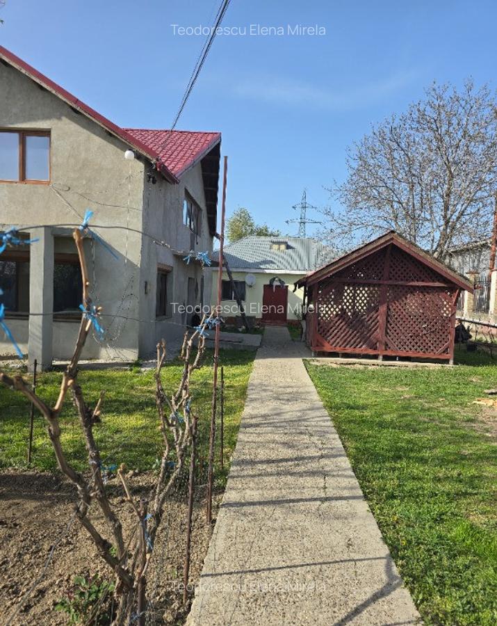 2 case in aceea?i curte Smardan, Galati - 7