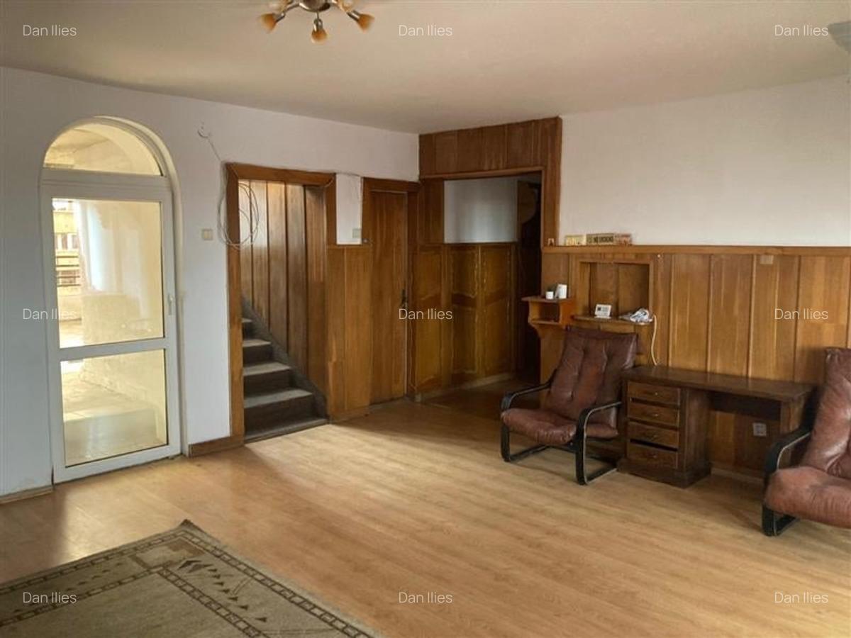 Unic! Penthouse 94 mp + terasa 40 mp, 2 parcari, Centrul Civic, Brasov - 1
