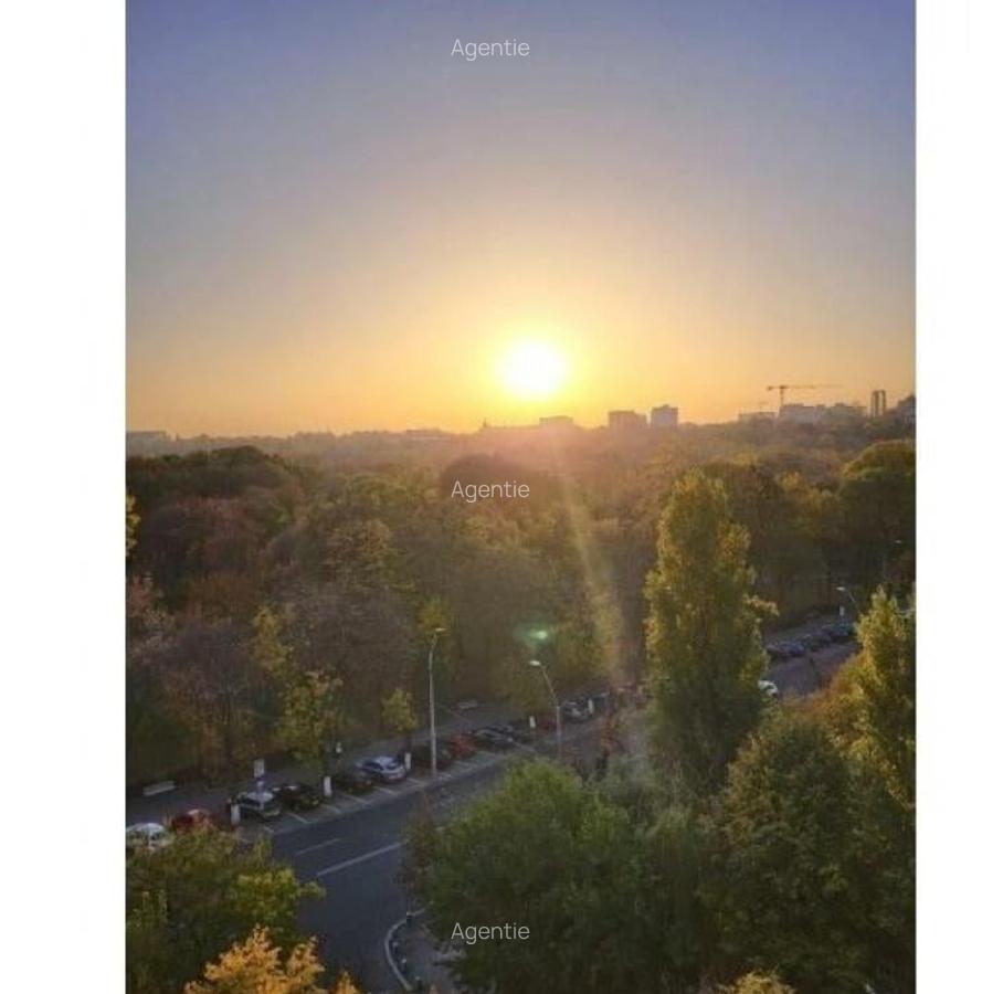 Bdul.Tineretului, vis-a vis,de Park, Ap.4 cam. - 6