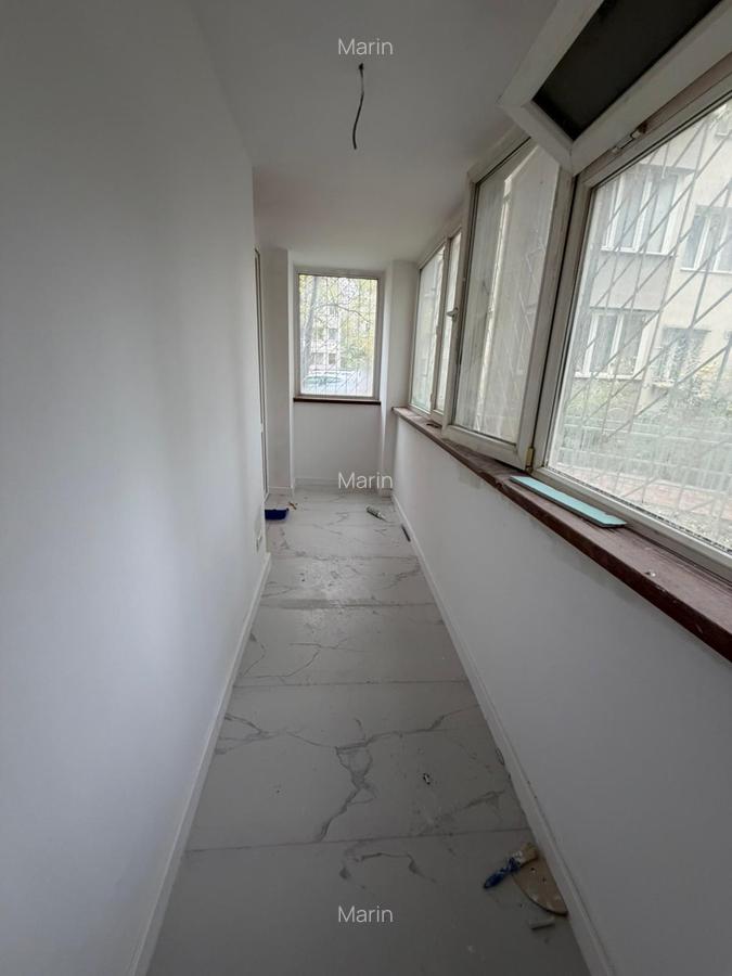 Titan, Al. Barajul Dunarii,  metrou 10 min - 6