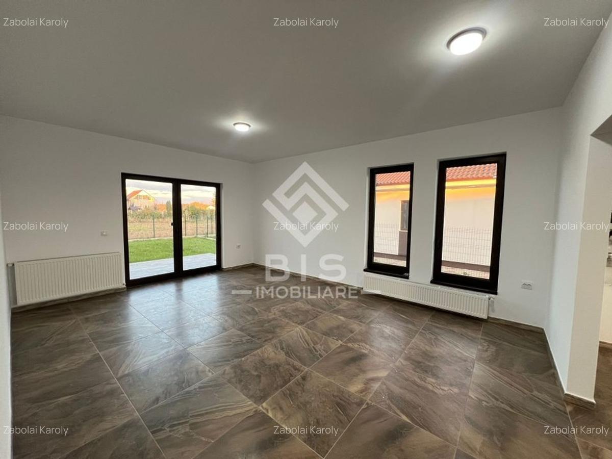 Case moderne de vânzare – 143 mp utili, teren 7 ari | Zona Unirea - 15