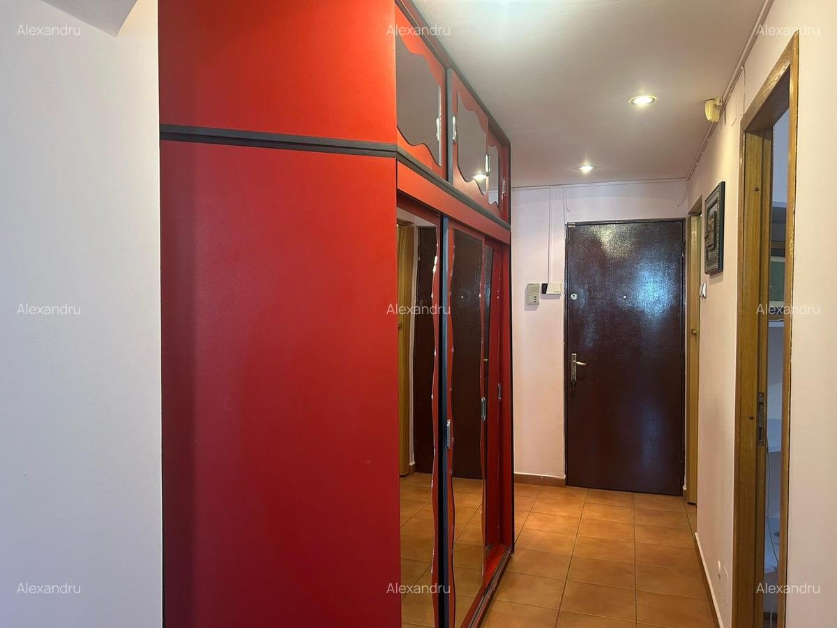 Aviatiei 2 camere, transformat din 3 camere,  centrala, bloc anvelopat - 5