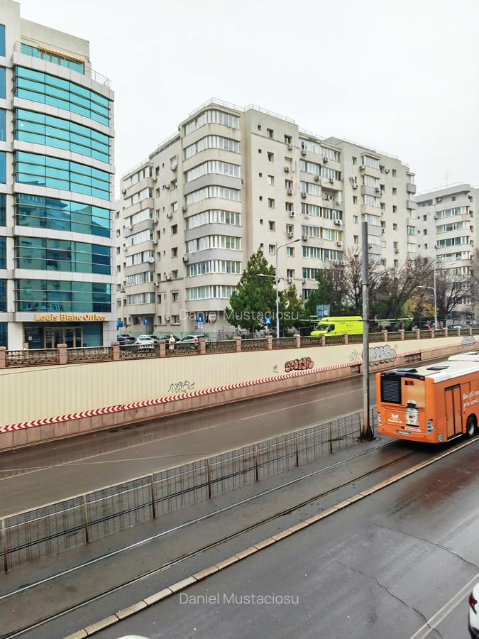 Piata Victoriei | vis a vis de metr.| Spatioasa in bl.anvelopat,vedere in piata - 23