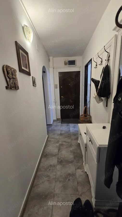 Apartament 3 camere de vanzare Tractoru, Bra?ov - 4