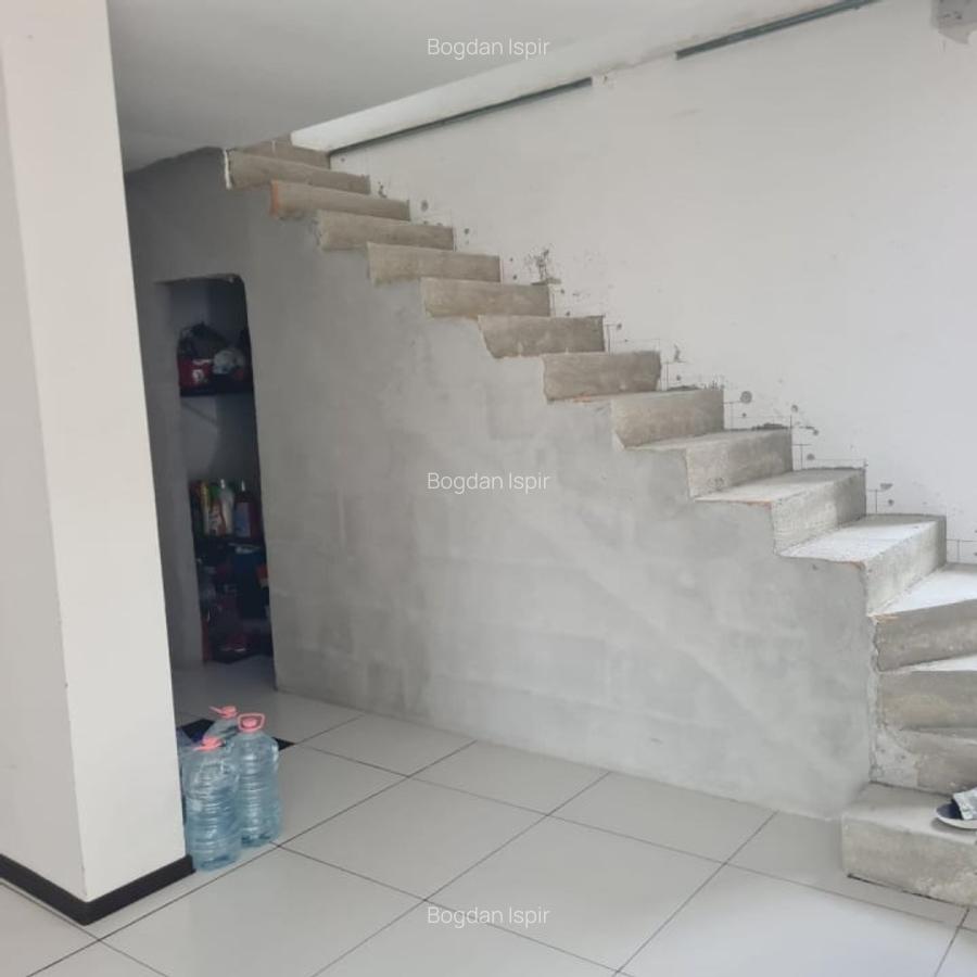 Casă cu 7 camere în Pantelimon - 7