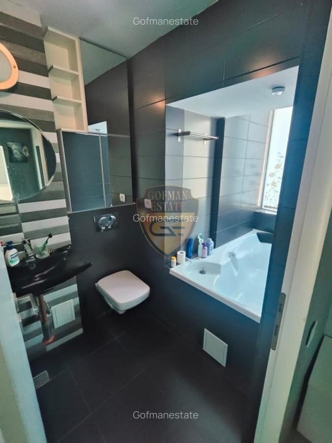 Stadion 3 Camere 90 mp Parcare Delfinariu City Park Mall Tabcarie, Bloc an 2000 - 12