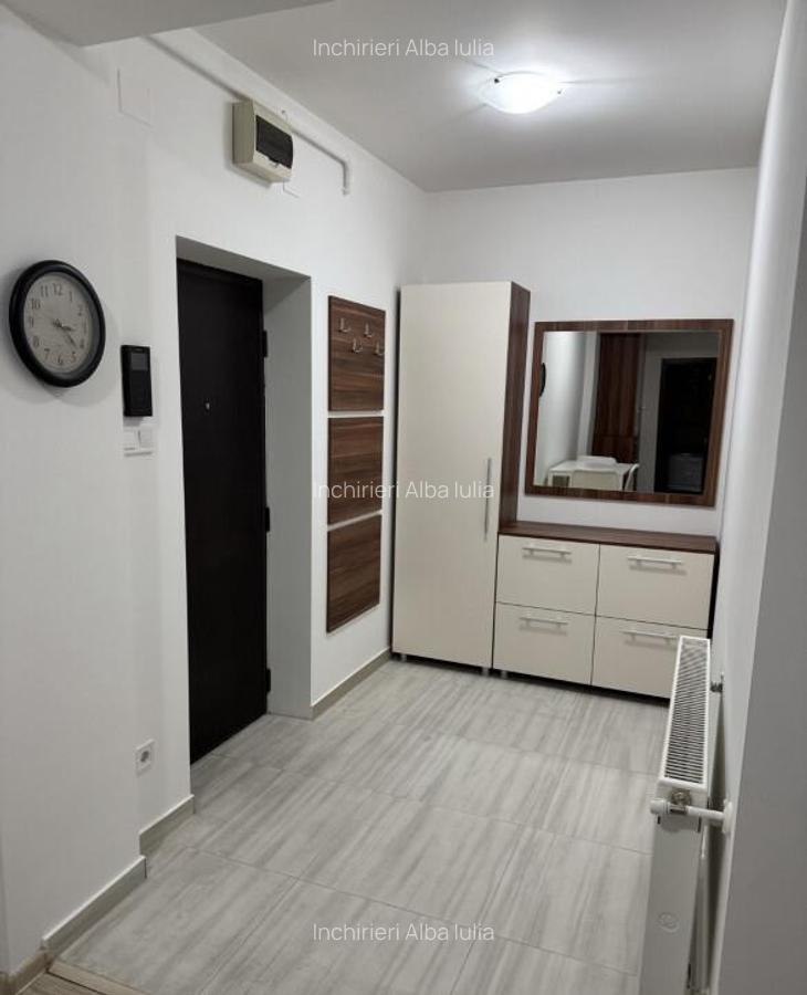 Apartament cu 2 camere, bloc nou, Centru - 2