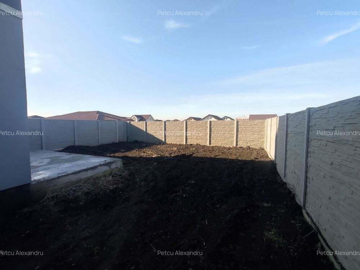Sanandrei, Duplex pe Etaj, Proiect Modern, Desp prin camera Tehnica. - 4