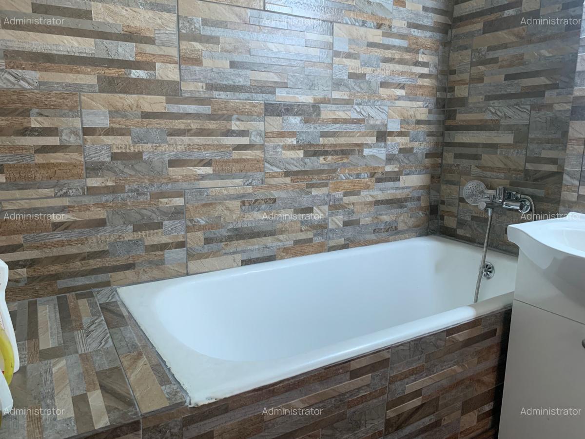 Apartament cu 4 camere decomandat în Griviței - 6