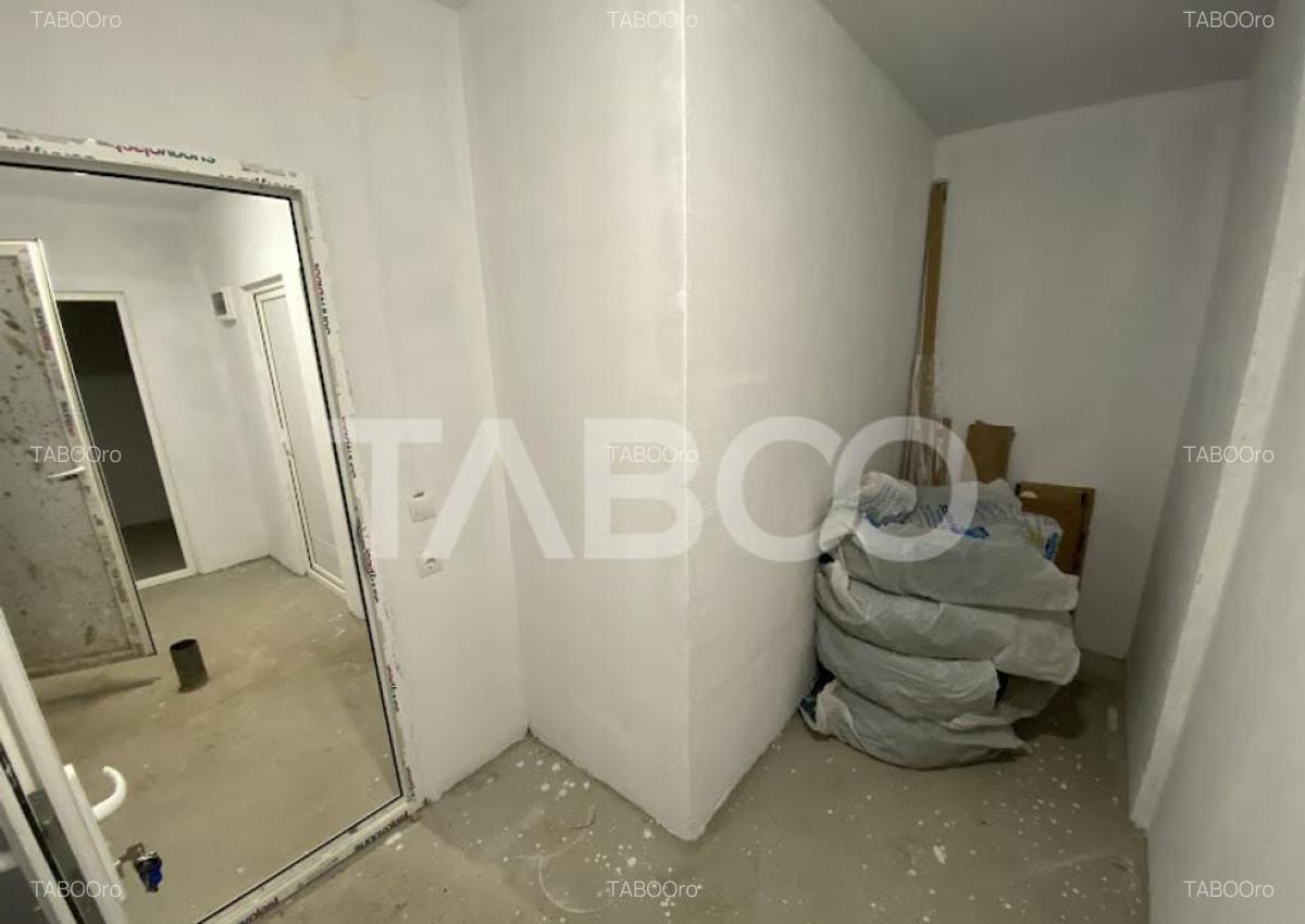 Garsoniera de inchiriat 36 mp balcon loc parcare zona Doamna - 2