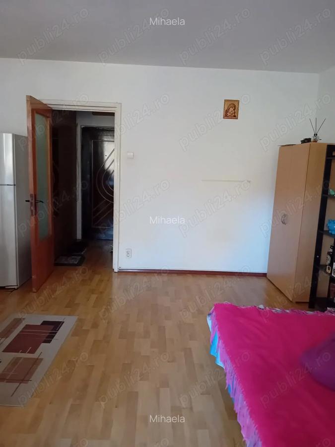 Proprietar vand garsoniera langa Mall Plaza Romania 2 9 - 3 Proprietar vand garsoniera langa Mall Plaza Romania 2 9 - 3