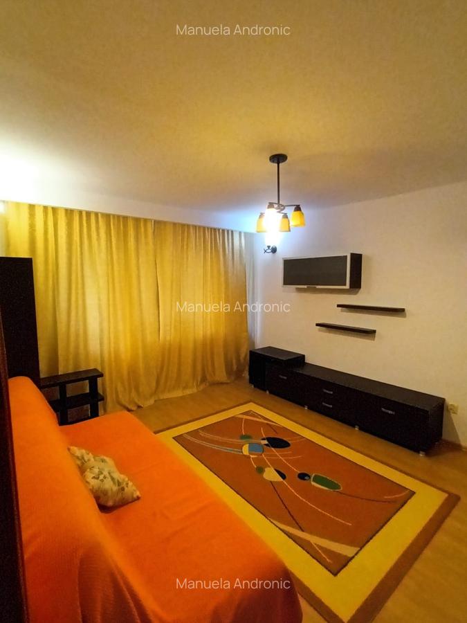 Doua camere,etaj 1 Pacurari-Alpha Bank,liber - 1