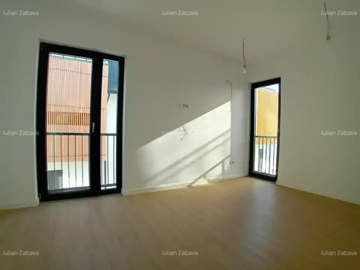 Casă cu 5 camere în Sisești - 16