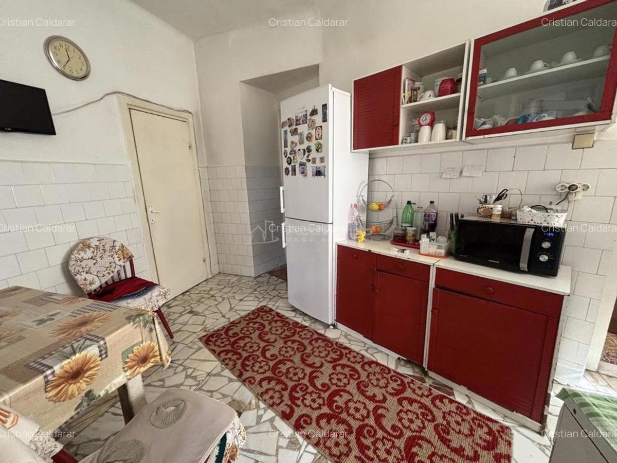 Casa central singur in curte - 150 mp util - 411 mp curte - 6