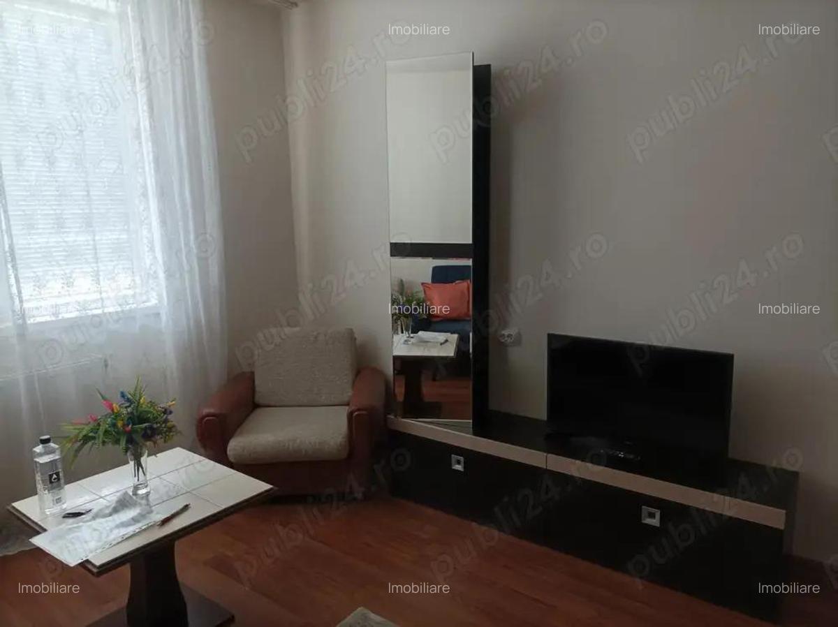 Apartament 2 camere mobilat-etaj2-zona ultracentrala Deva - 1
