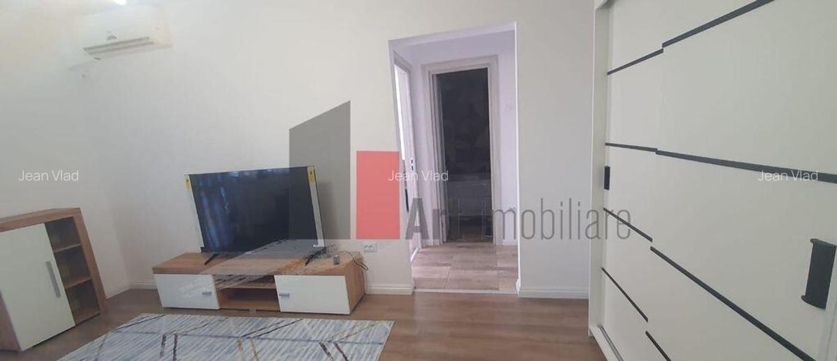 Apartament 2 cam. calea Grivitei/ str. Turda - 1