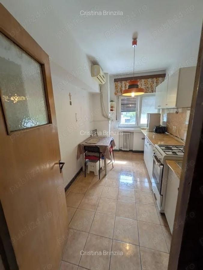 De vanzare Apartament 2 camere - Ultracentral - Universitate, sect 3 - 7