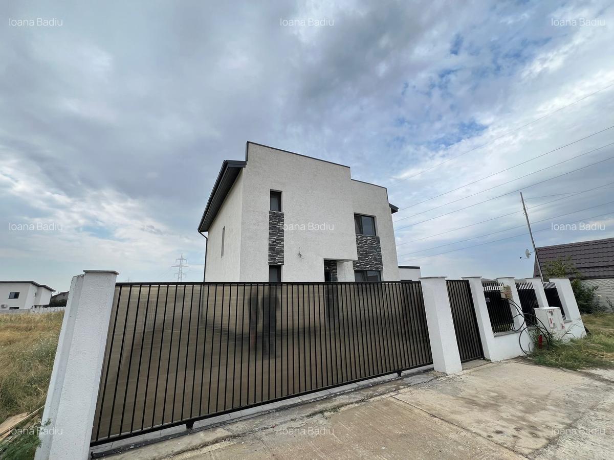 Vila P+1E | 4 Camere - Teren 370 mp-panouri solare - 2