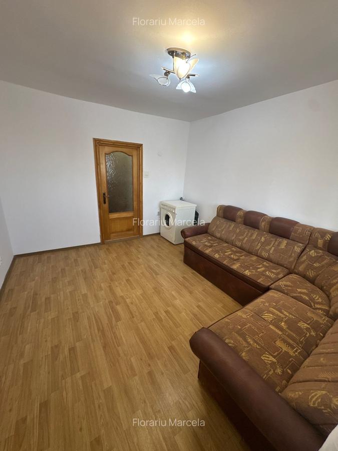 Garsoniera zona industriala etaj 2 - 1