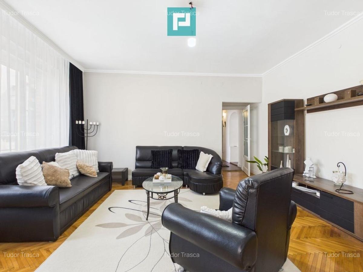 Apartament spațios în clădire ultracentrală - 6